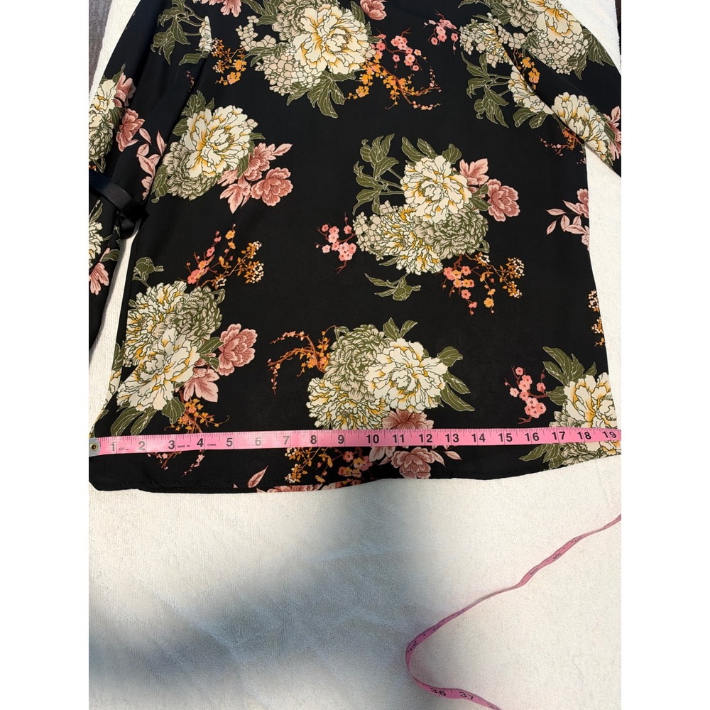 Lily Black | Floral Bell-Sleeve Blouse with Grosgrain Ribbon Ties - Picture 8 of 11